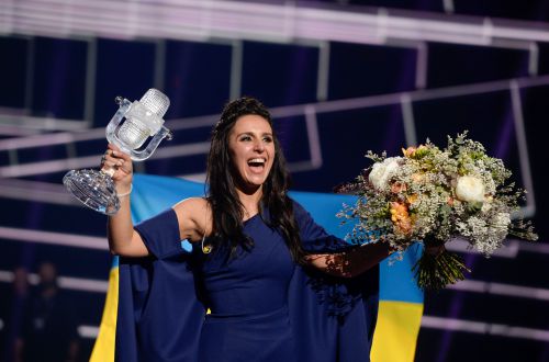 Джамала вернулась в Киев с главной наградой Евровидения-2016