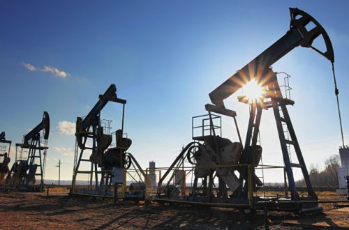 Цена нефти Brent перешагнула отметку в 45 долларов за баррель