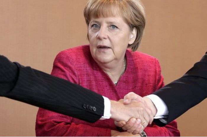 Трамп и Меркель «созвонились» и выразили обеспокоенность высказываниями Путина о новейшем российском оружии