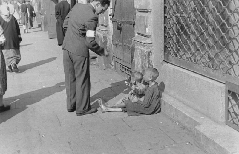 Запретные снимки: варшавское гетто летом 1941 года. ФОТО